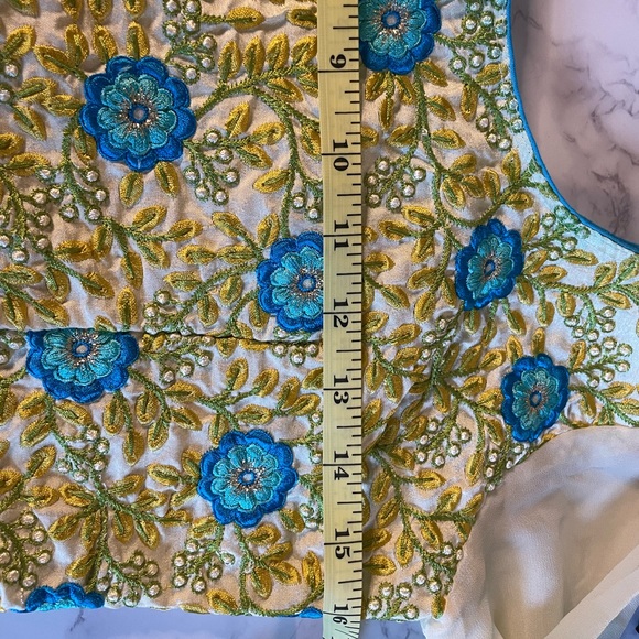 Floral 32 size Saree Set - Picture 6 of 16